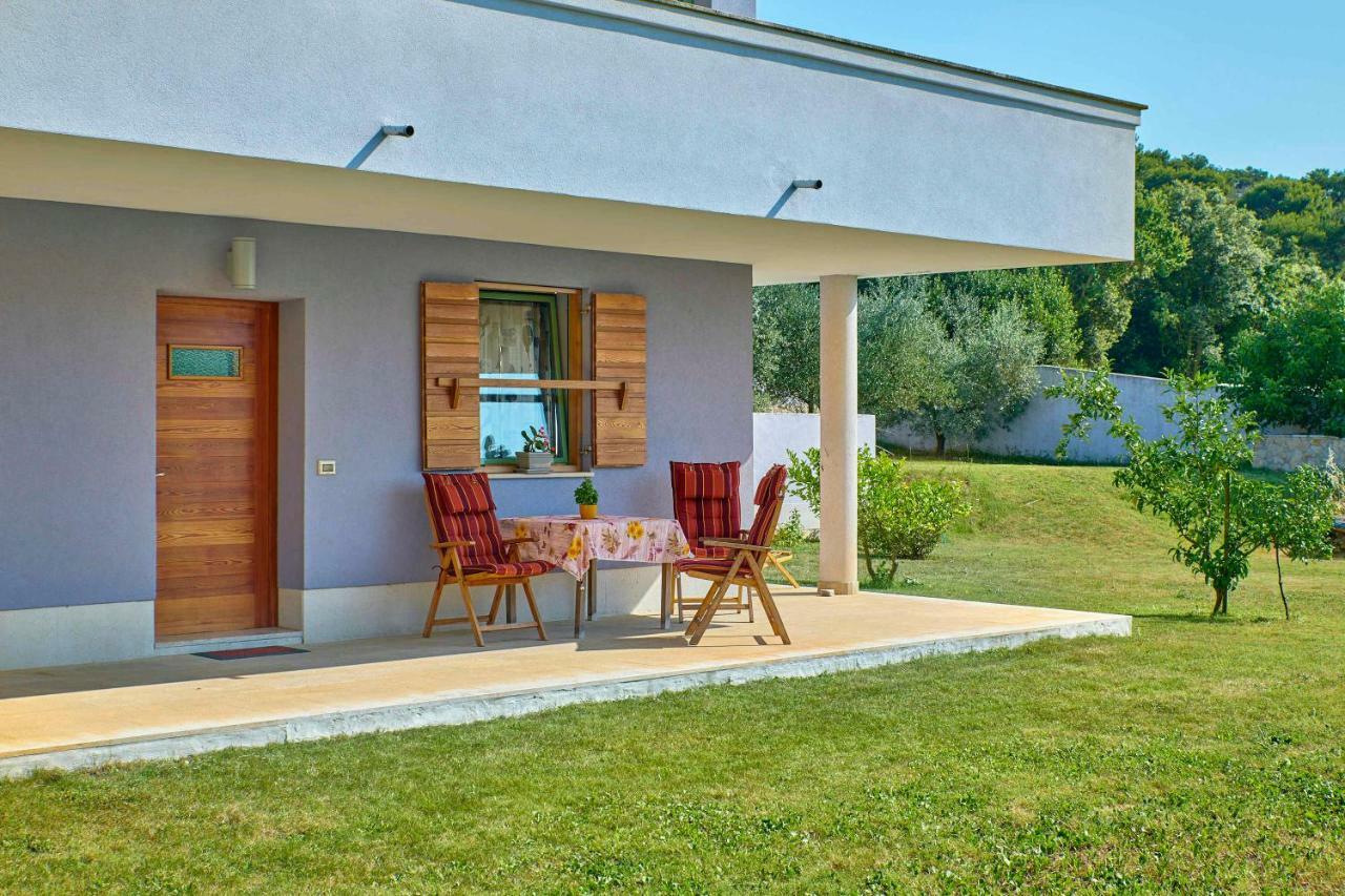 Villa Giardina Apartments Винкуран Екстер'єр фото